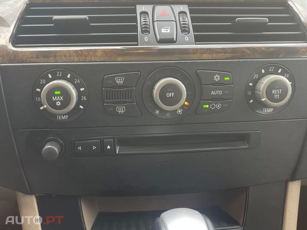 BMW 530 DA SPORT LOOK M (NACIONAL)