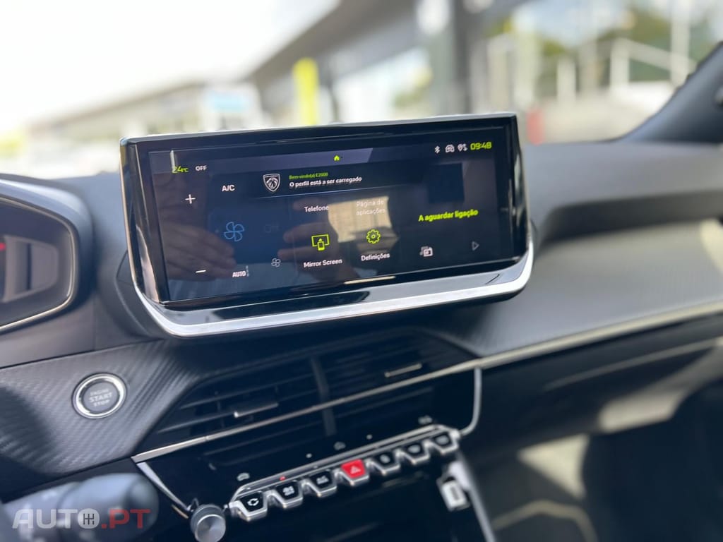 Peugeot E-2008 54 kWh Allure