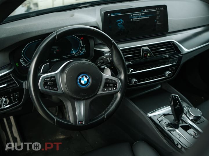 BMW 530 e Pack Desportivo M