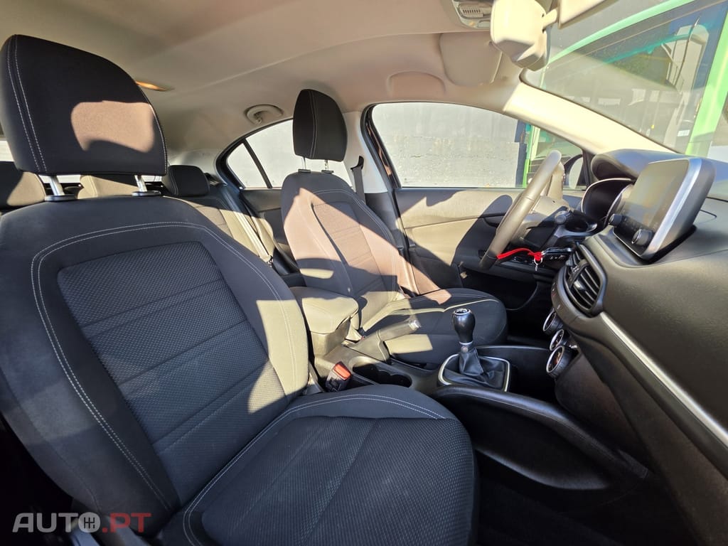 Fiat Tipo 1.3 M-Jet Lounge Tech J17