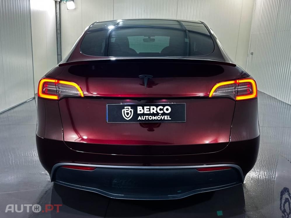Tesla Model Y Standard