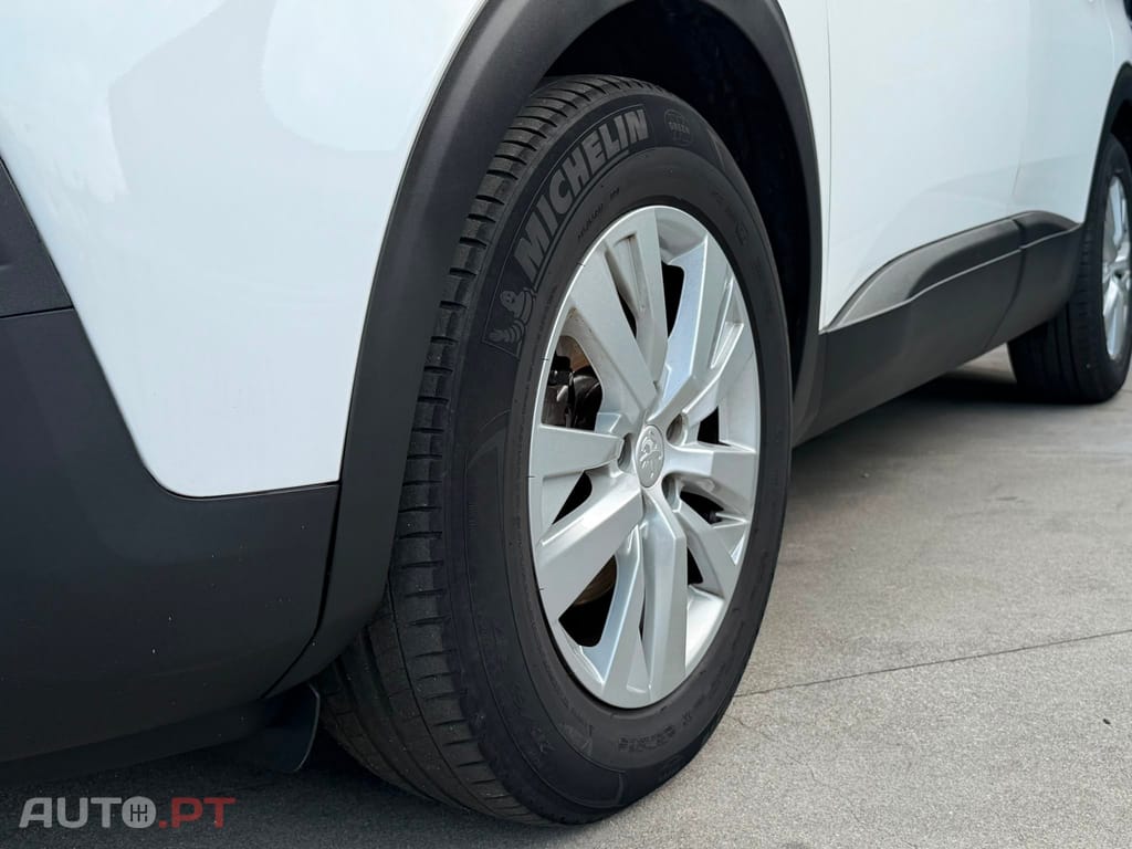 Peugeot 3008 1.5 BlueHDi Allure EAT8