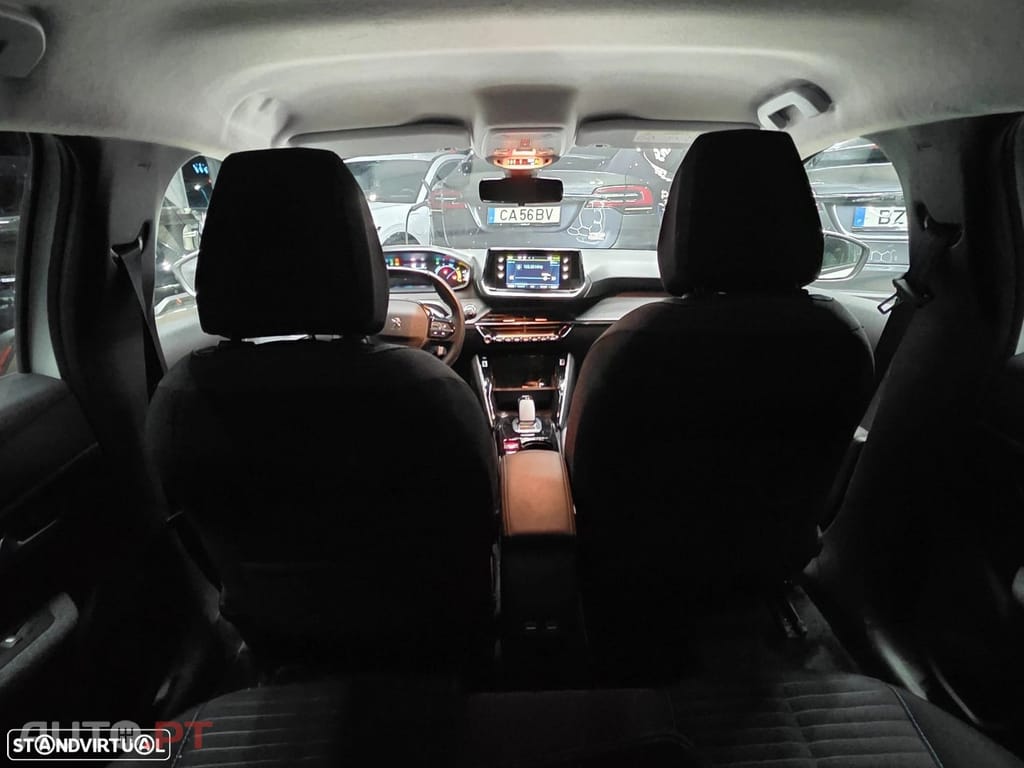 Peugeot E-208 50 kWh Style