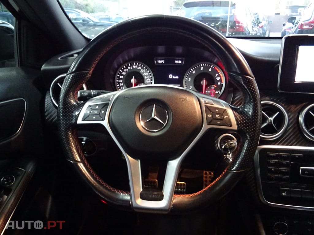 Mercedes-Benz A 180 Outro