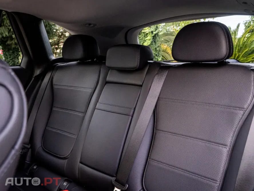 Mercedes-Benz GLC 300 e 4Matic 9G-TRONIC AMG Line Advanced