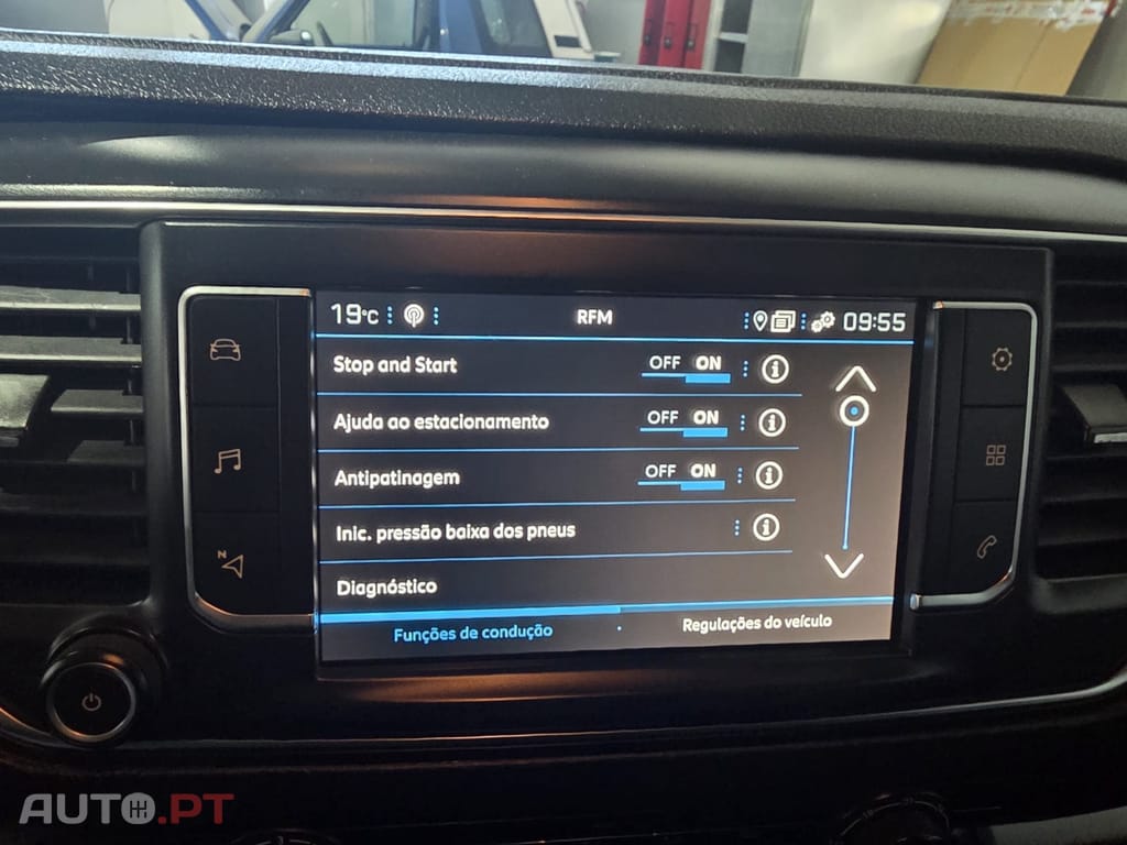 Peugeot Traveller 1.5 BLUEHDI LD3H1 ACTIVE STANDART
