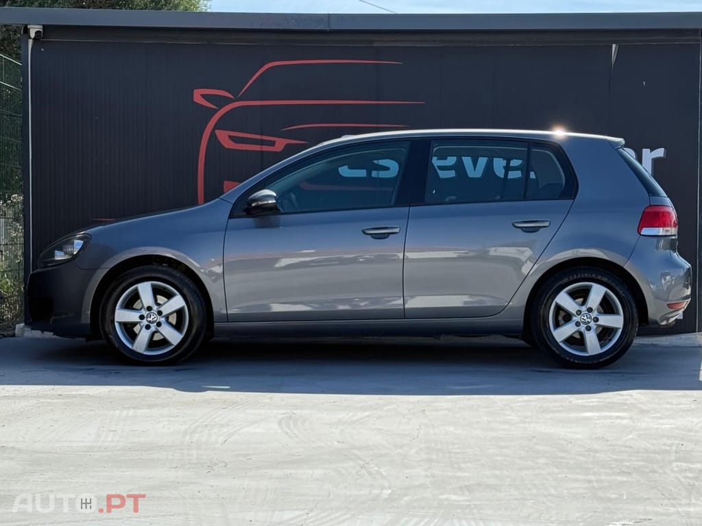 Volkswagen Golf 1.6 TDi Confortline