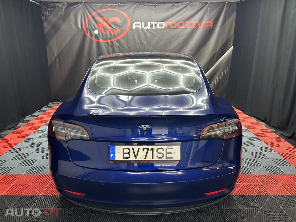 Tesla Model 3 Standard RWD Plus