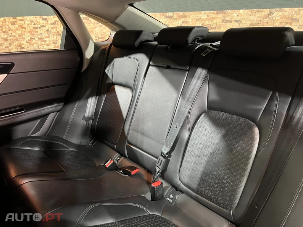 Jaguar XF 2.0 D