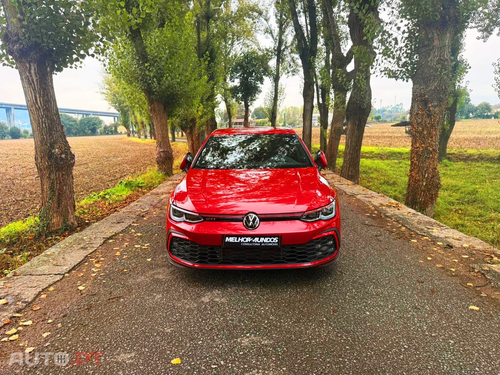 Volkswagen Golf 2.0 TSI GTI DSG