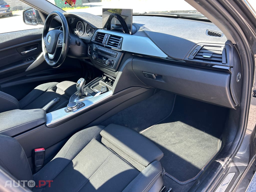 BMW 320 Xdrive caixa automática