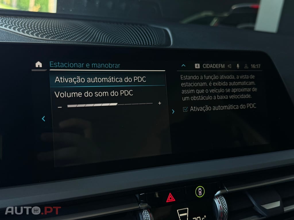 BMW 330 e Touring Auto