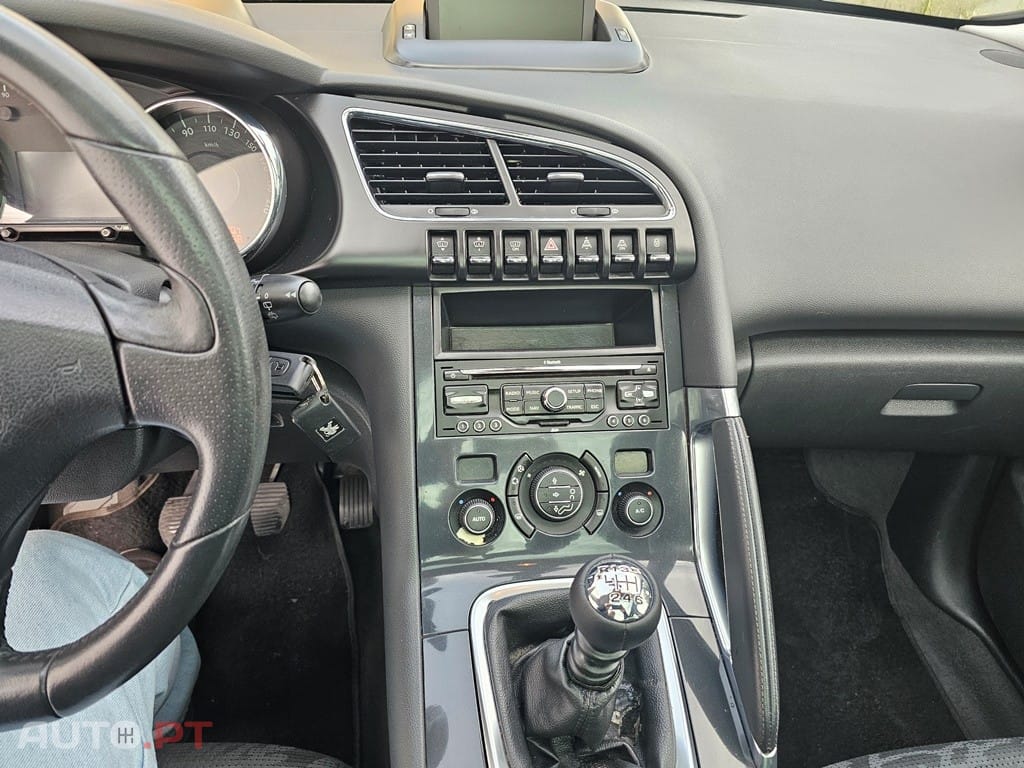 Peugeot 3008 1.6 HDi Executive