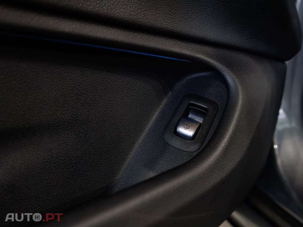 Mercedes-Benz C 220 d 9G-TRONIC AMG Line