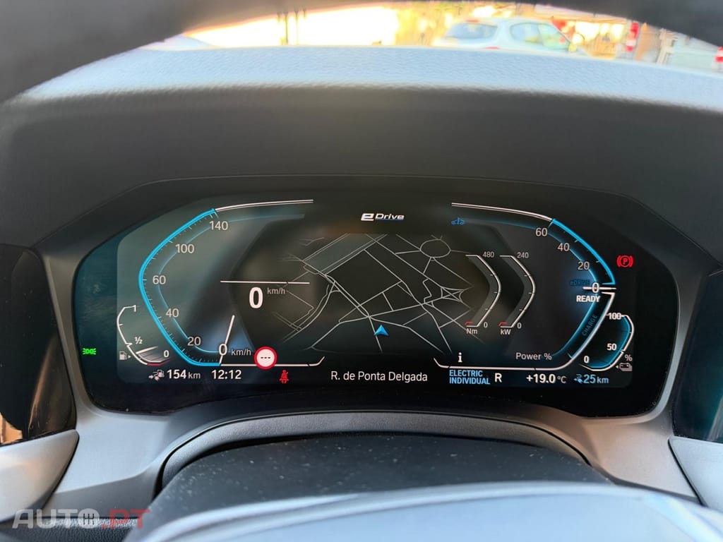 BMW 320 e Line Luxury Auto