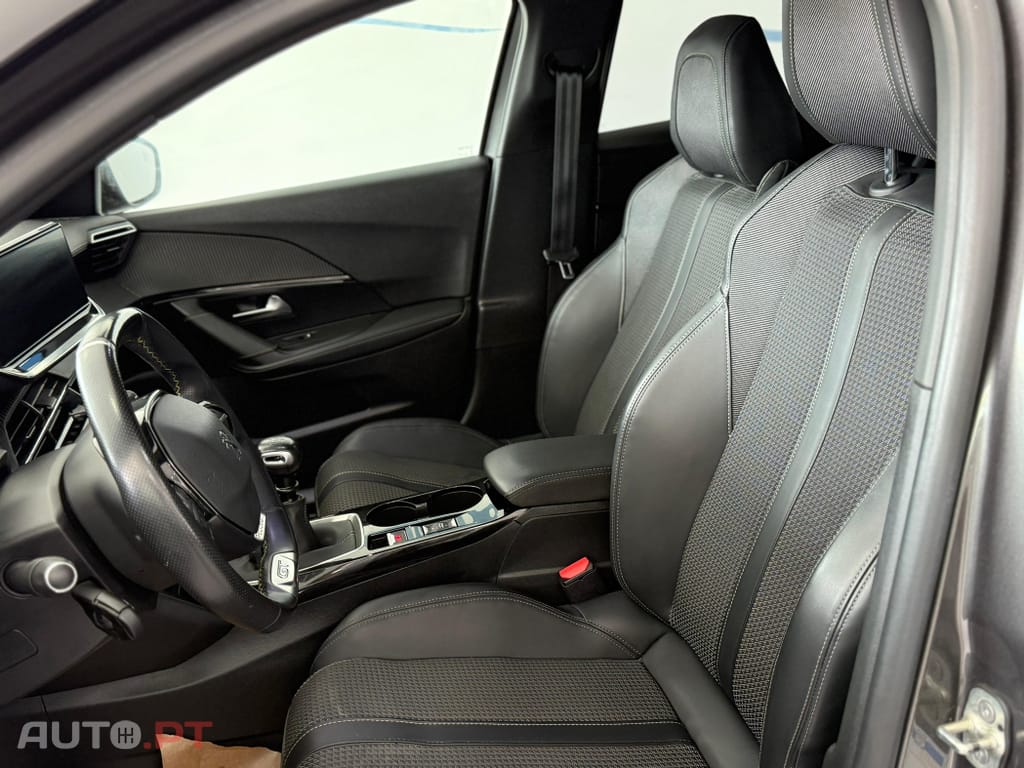 Peugeot 2008 1.5 BlueHDi GT