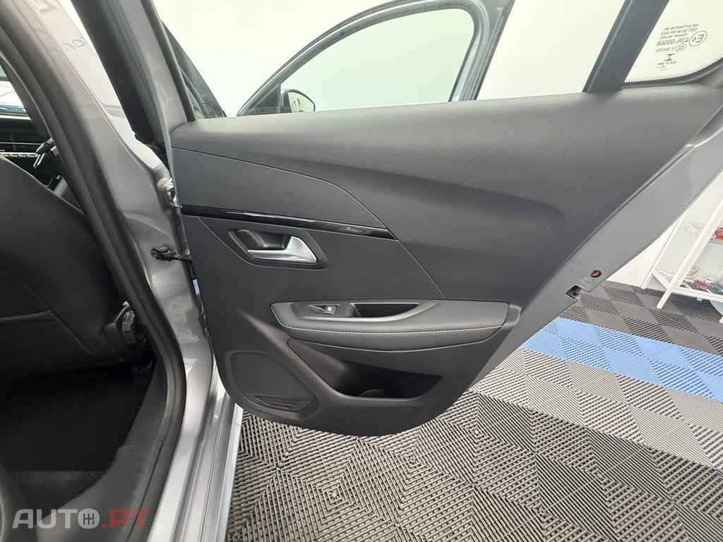 Peugeot 208 1.2 PureTech Allure Pack