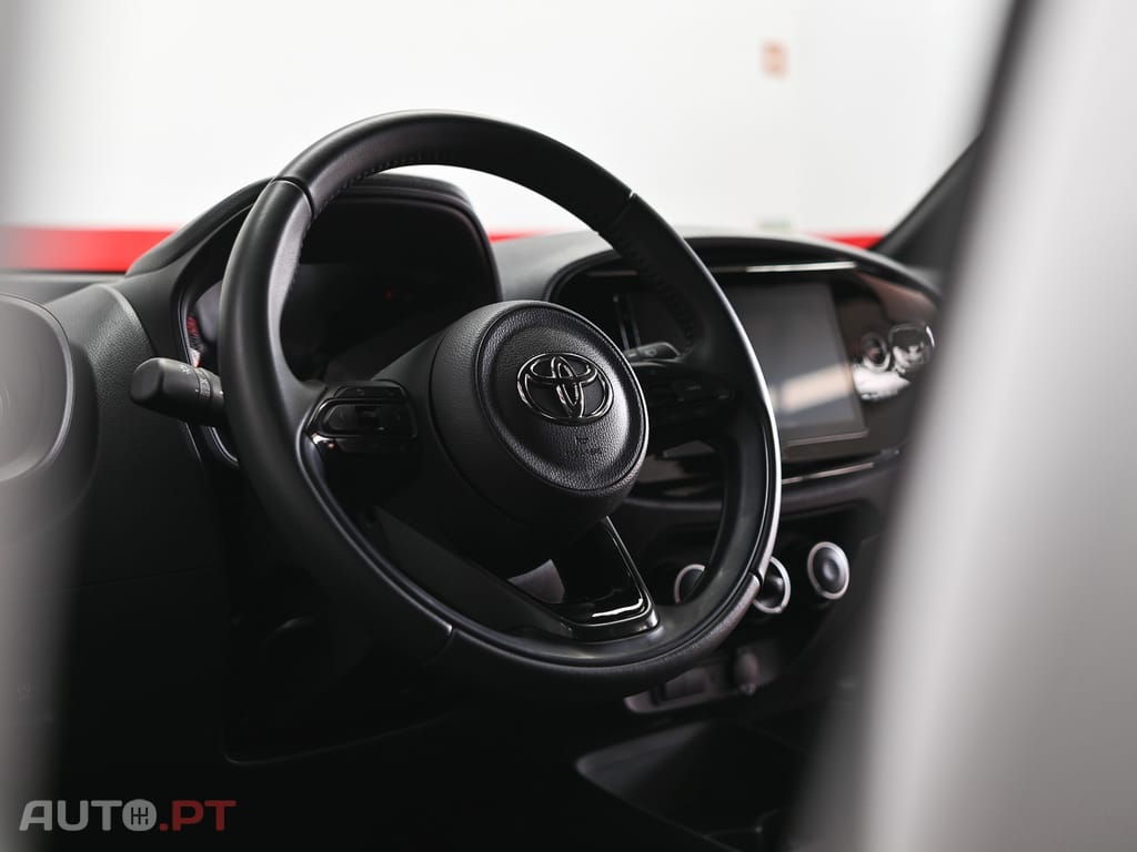 Toyota Aygo X 1.0 Play CVT