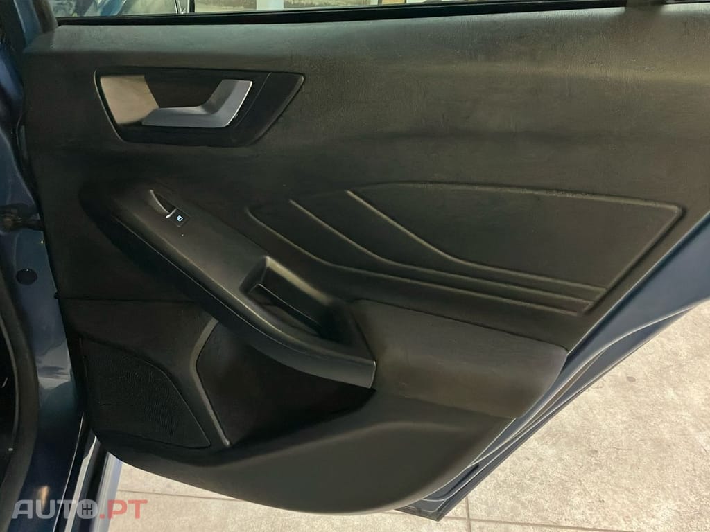 Ford Focus 1.0 EcoBoost MHEV ST-Line