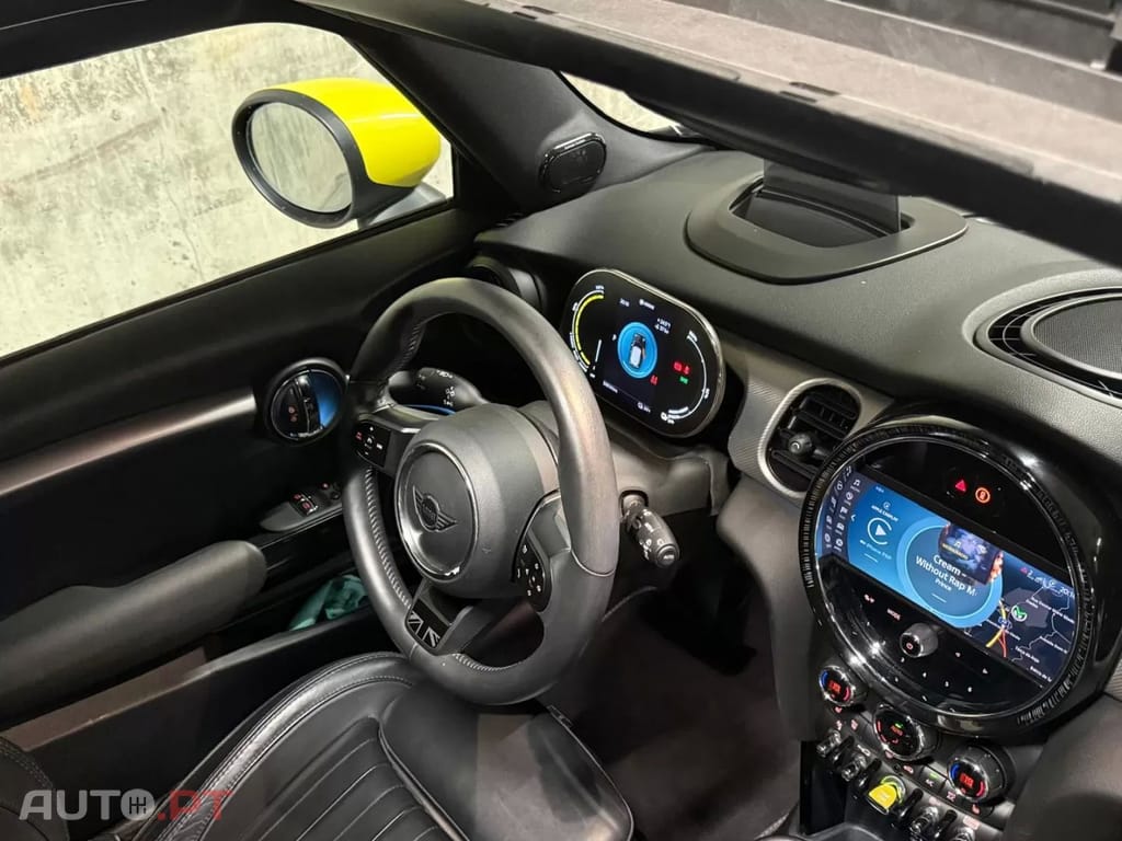 MINI Cooper Cooper SE Yours
