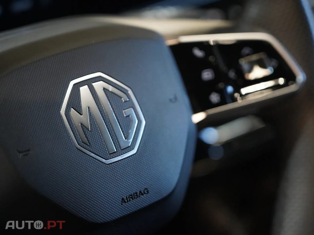 MG HS 1.5 T-GDI Plug In Hybrid Luxury