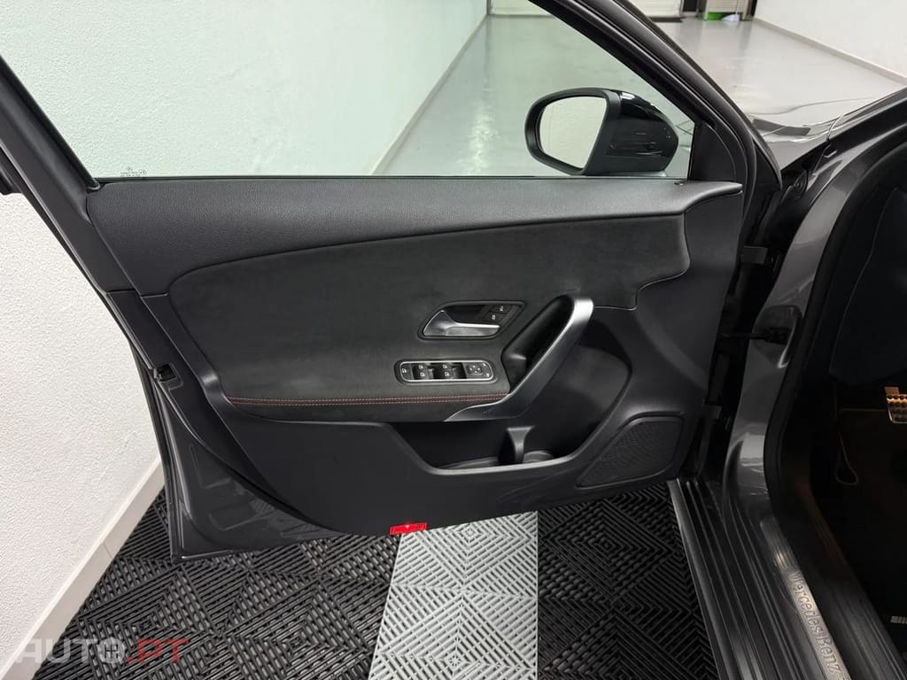 Mercedes-Benz A 160 d AMG Line