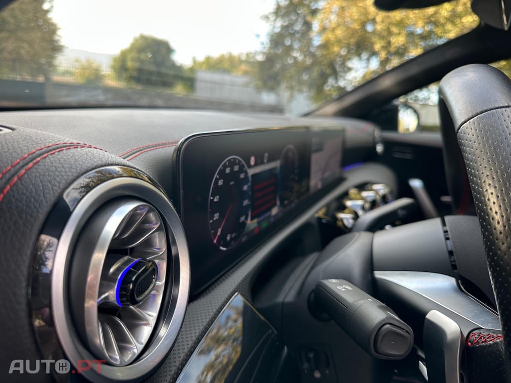 Mercedes-Benz CLA 250 e AMG Line