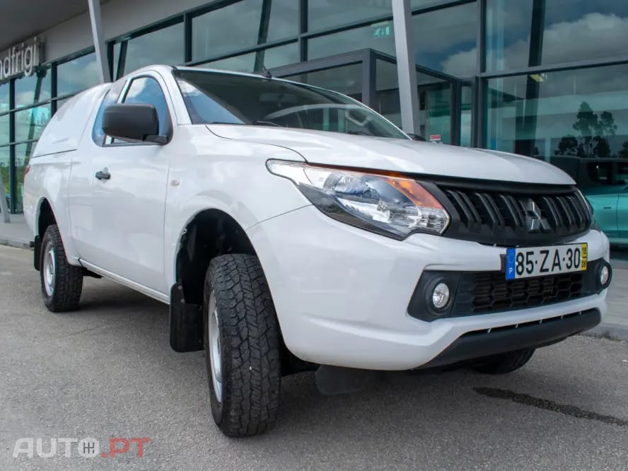 Mitsubishi L200 2.4 DI-D 4WD