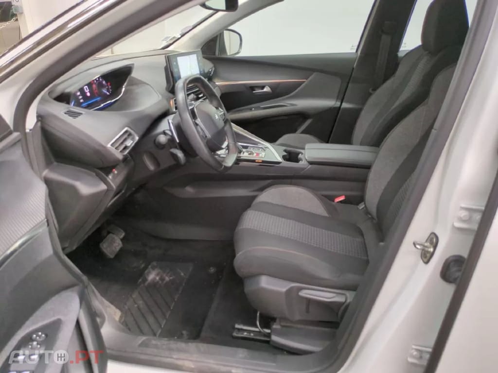 Peugeot 3008 PureTech 130 Stop & Start GPF EAT8 Active