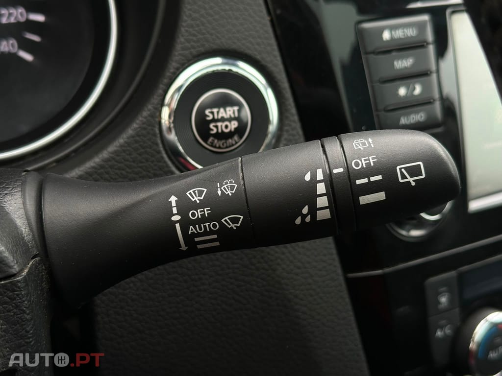 Nissan Qashqai 1.5 dCi N-Connecta J18