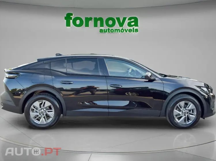 Peugeot 408 1.2 Hybrid Allure e-DCS6