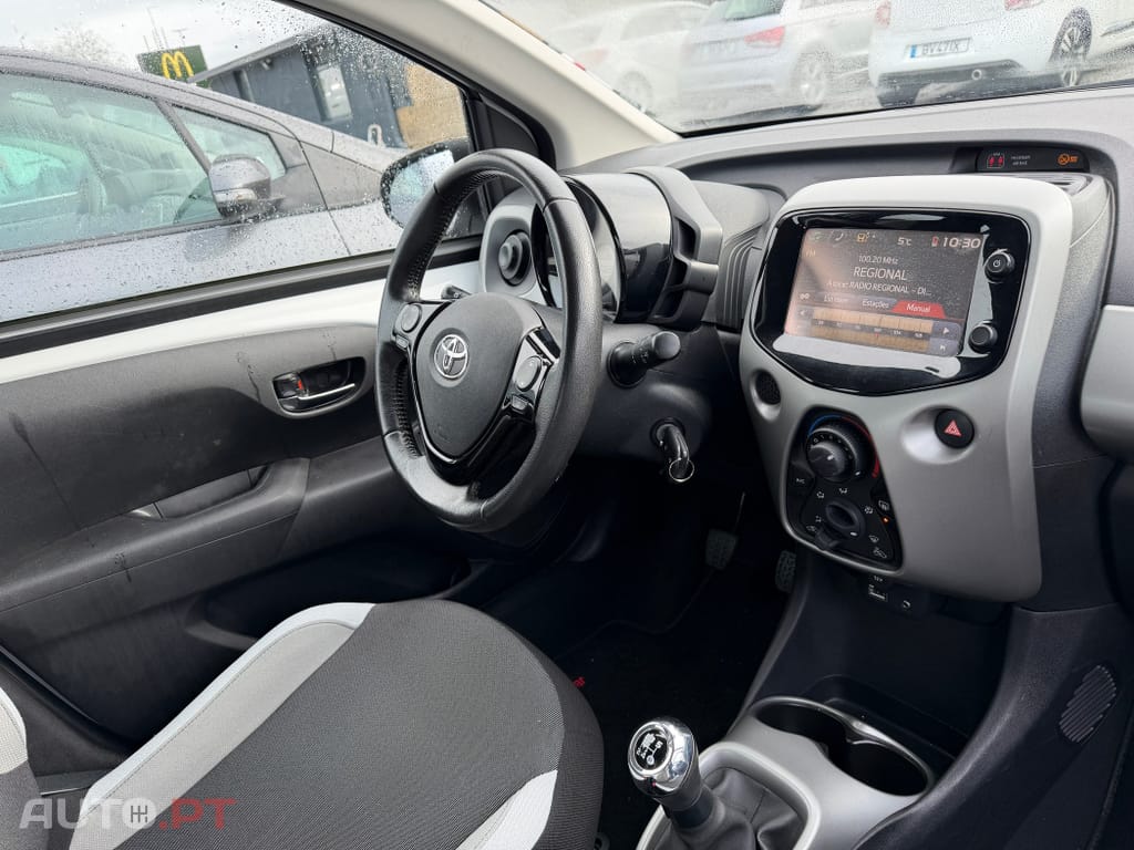 Toyota Aygo 1.0 X-Play+AC+X-Touch