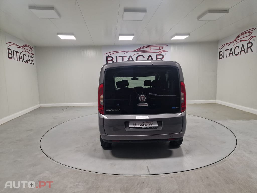 Fiat Doblo COMBI MAXI 1.3 MULTIJET 5 LUGARES