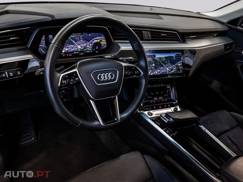 Audi E-Tron I.V.A DEDUTÍVEL 55 Q 2x S LINE