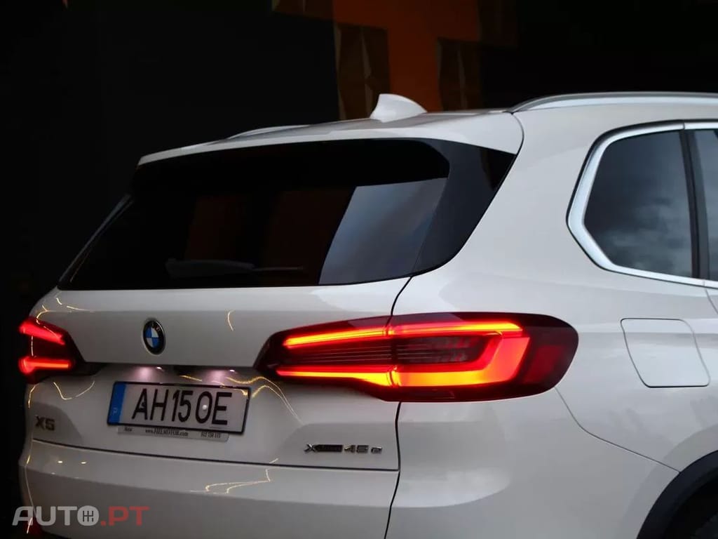 BMW X5 45 e xDrive Pack M — fotografia 8