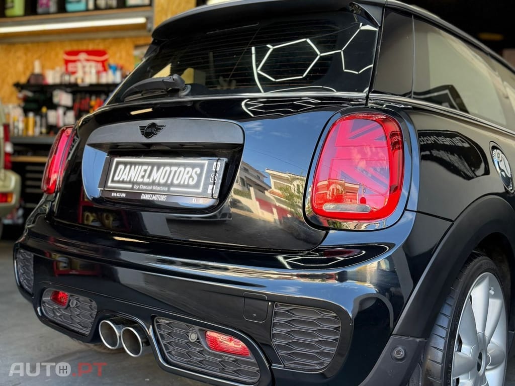 MINI Cooper Cooper D