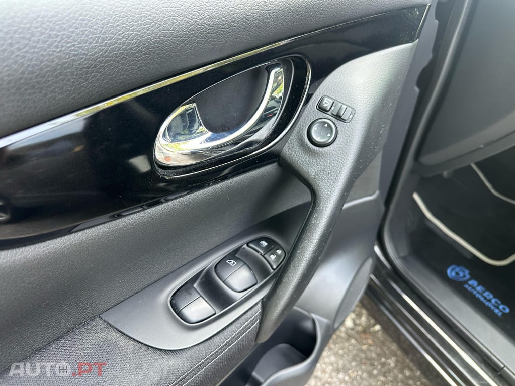 Nissan Qashqai 1.5 dCi N-Connecta 18