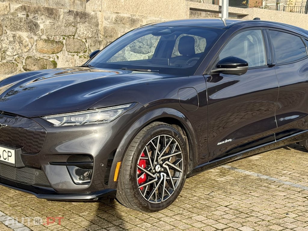 Ford Mustang Mach-E 90.5 kWh GT AWD