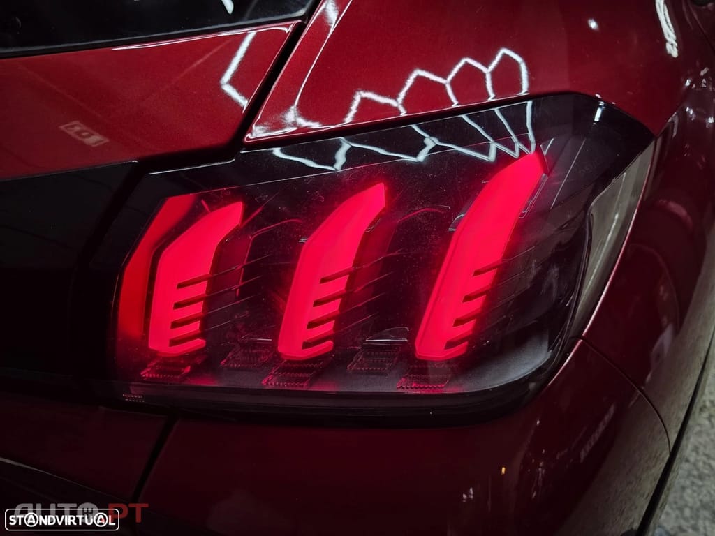 Peugeot E-208 50 kWh Allure Pack