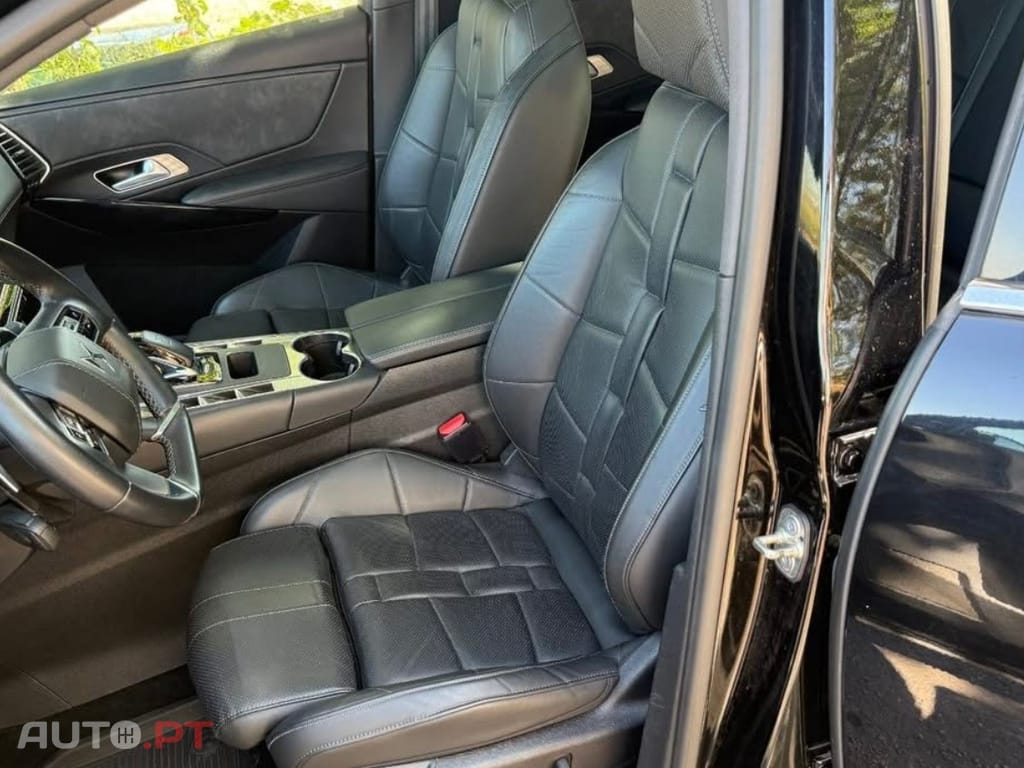 DS DS7 Crossback Grand chic opera