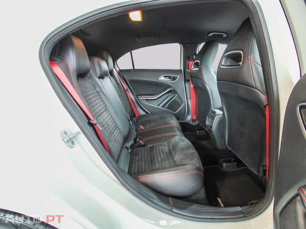 Mercedes-Benz A 45 AMG 4Matic Speedshift