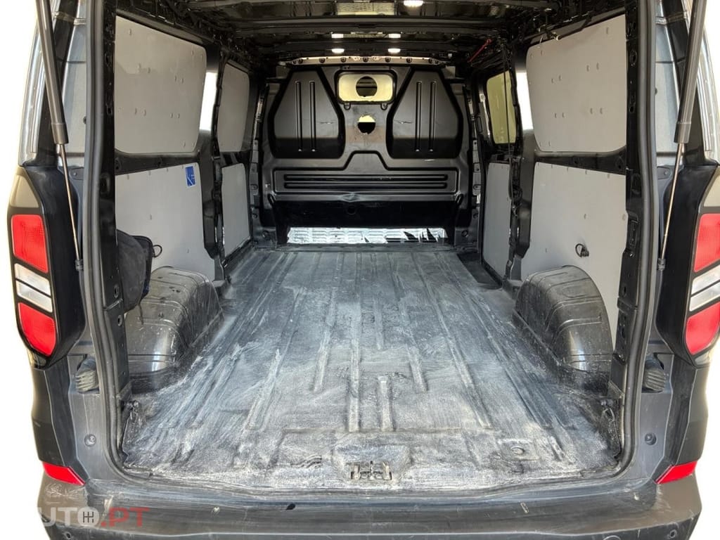 Ford Transit Custom 320 L2 2.0 EcoBlue Trail AWD Aut.
