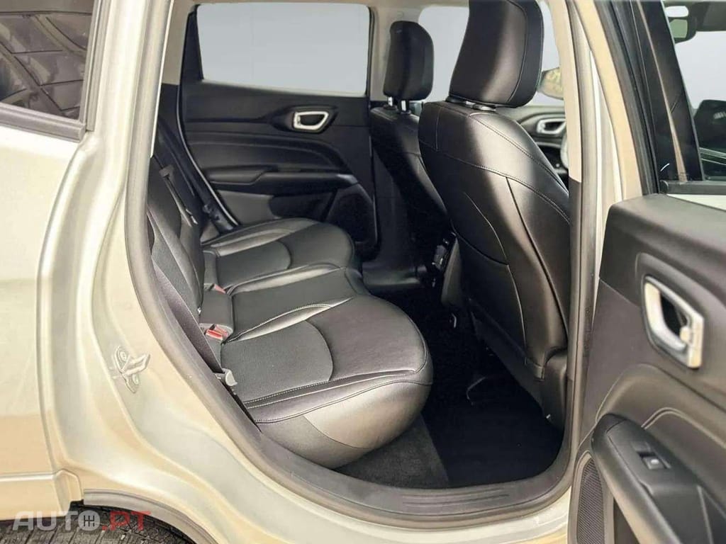 Jeep Compass S Plug-In Hybrid 4WD I.V.A DEDUTÍVEL  