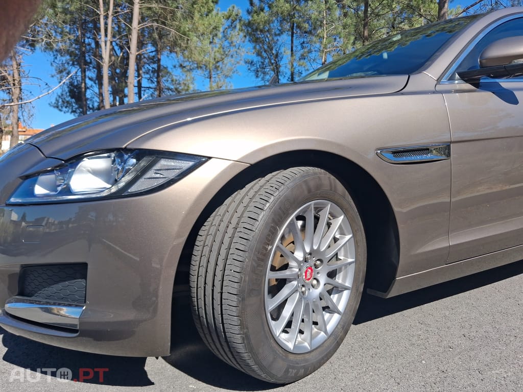 Jaguar XF 2.0 Prestige