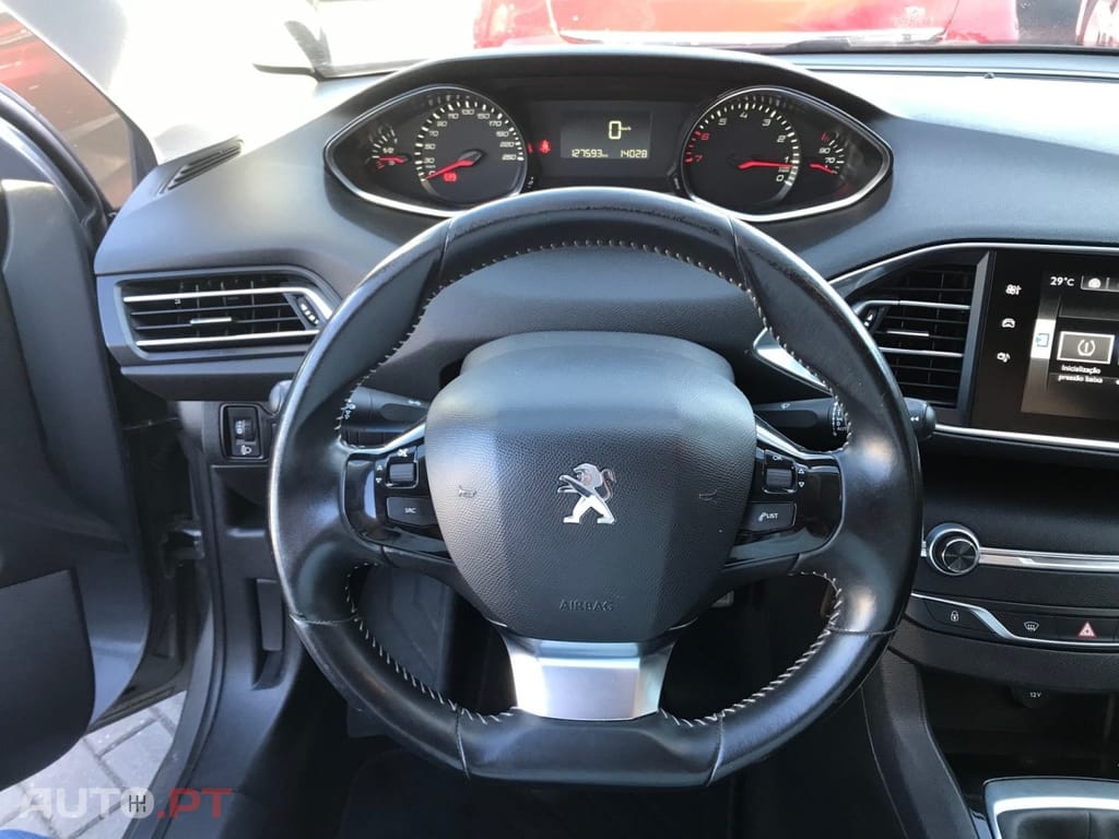 Peugeot 308 PureTech 130 Stop & Start Style