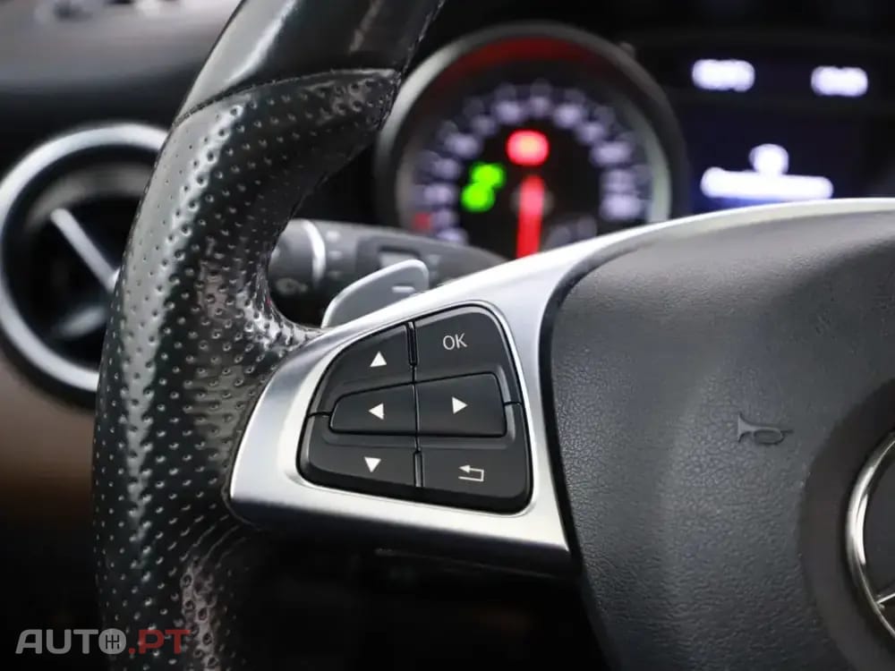 Mercedes-Benz A 200 d 4Matic 7G-DCT AMG Line