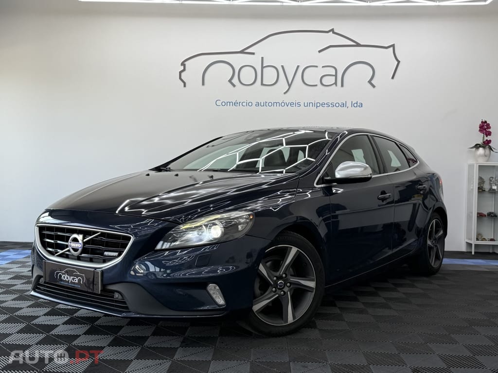 Volvo V40 1.6 D2 R-Design Momentum