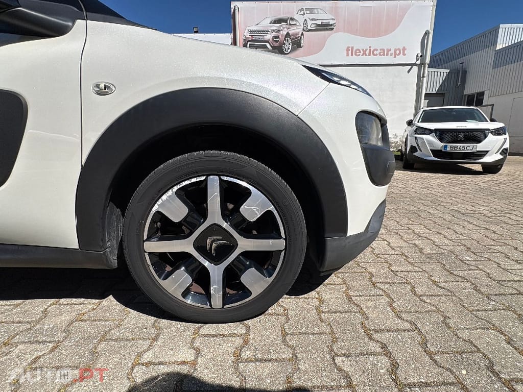 Citroen C4 Cactus 1.6 BlueHDi Shine