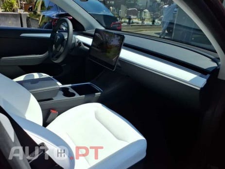 Tesla Model Y Long Range Dual Motor AWD