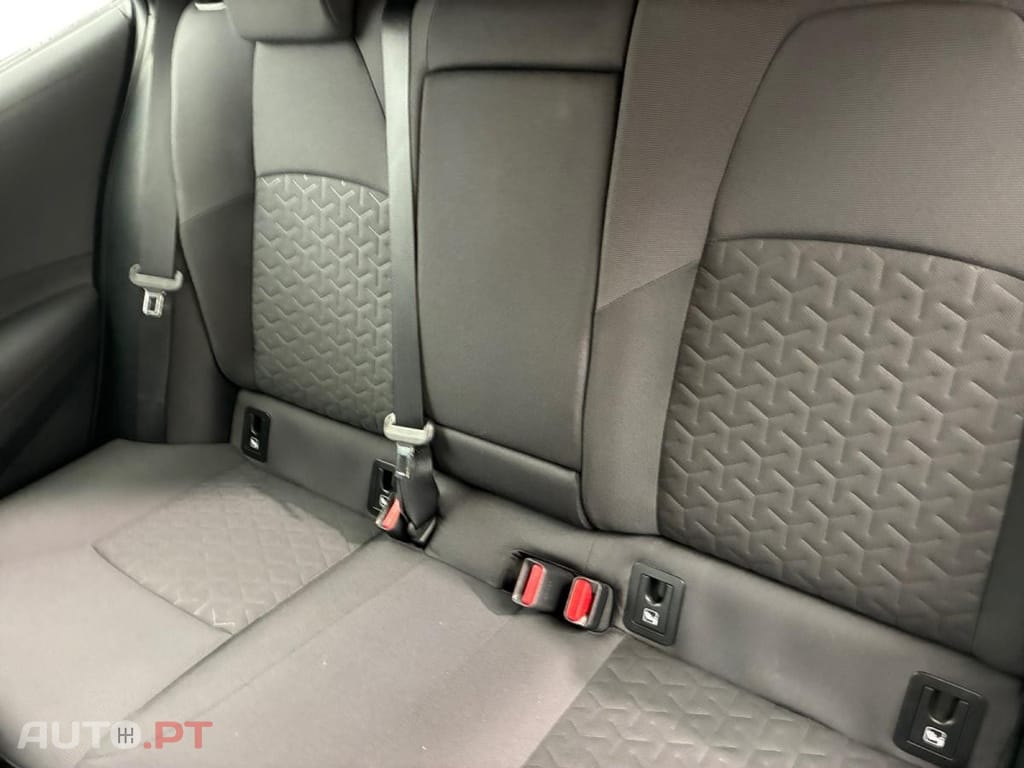 Toyota Corolla Pro 1.8 Hybrid Dynamic Business